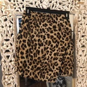 Leopard print asymmetrical skirt